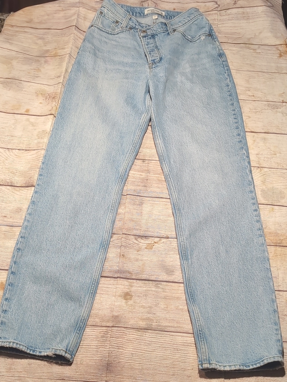 Abercrombie & Fitch Dad High Rise Curve Love Asymmetrical Waist Jeans Sz 25